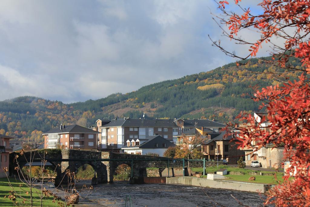 Apartamentos Picea Azul Vega de Espinareda المظهر الخارجي الصورة